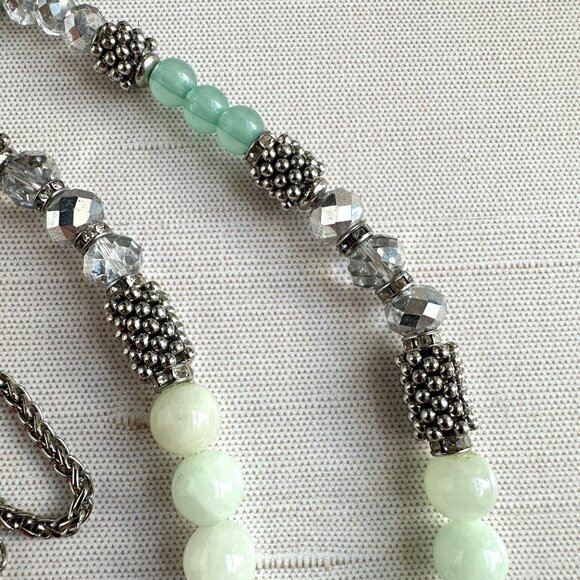 1980s Faux Jade & Glass Bead Necklace With Silver-Tone Chain 34" Long - Picture 6 of 6